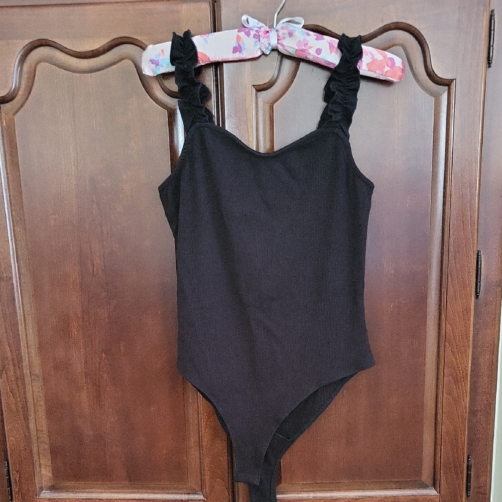 NWOT Junior's Black Ribbed Bodysuit